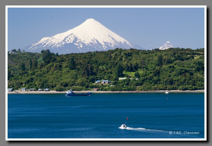 04_SC_Bucht-Reloncavi_Vulkan_Osorno_3082