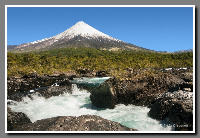 25_JC_Rio_Petrohue-Vulkan_Osorno_1208