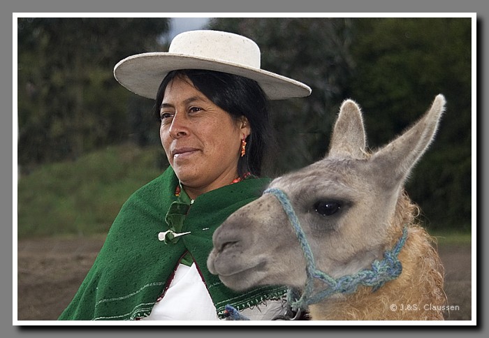 074_S_Bahnhof_Frau_Lama1105