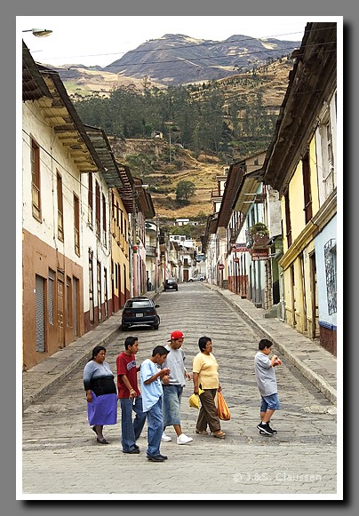 088_S_Alausi-Strassenszene1159